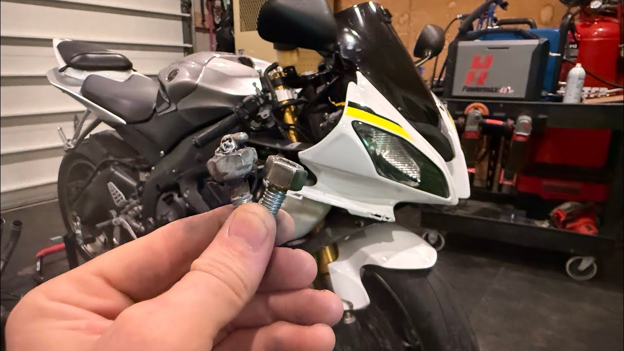 2008 Yamaha R6 Squid Bike Broken Exhaust Stud Removal tips