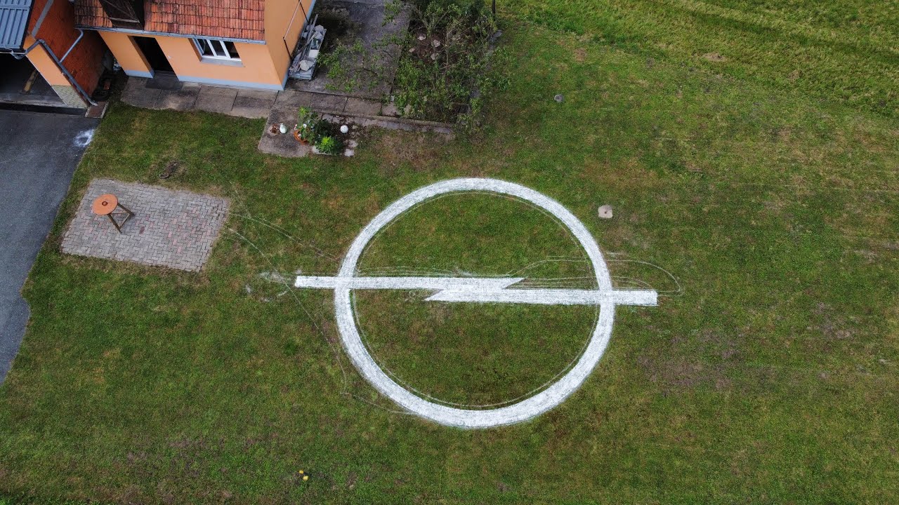 Opel Oldtimer Ausfahrt 2024 am 22. September 2024. Zwischenstopp bei Wolfgang in Gleinstätten😀.