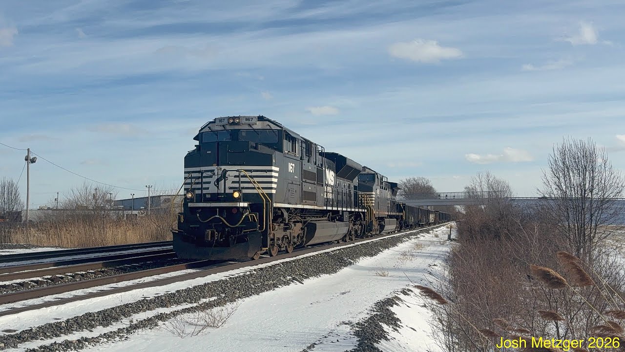 NS 39N-22 w/ NS SD70ACe #1167 and NS AC44C6M #4698 @ Northwood, OH 1/22/26