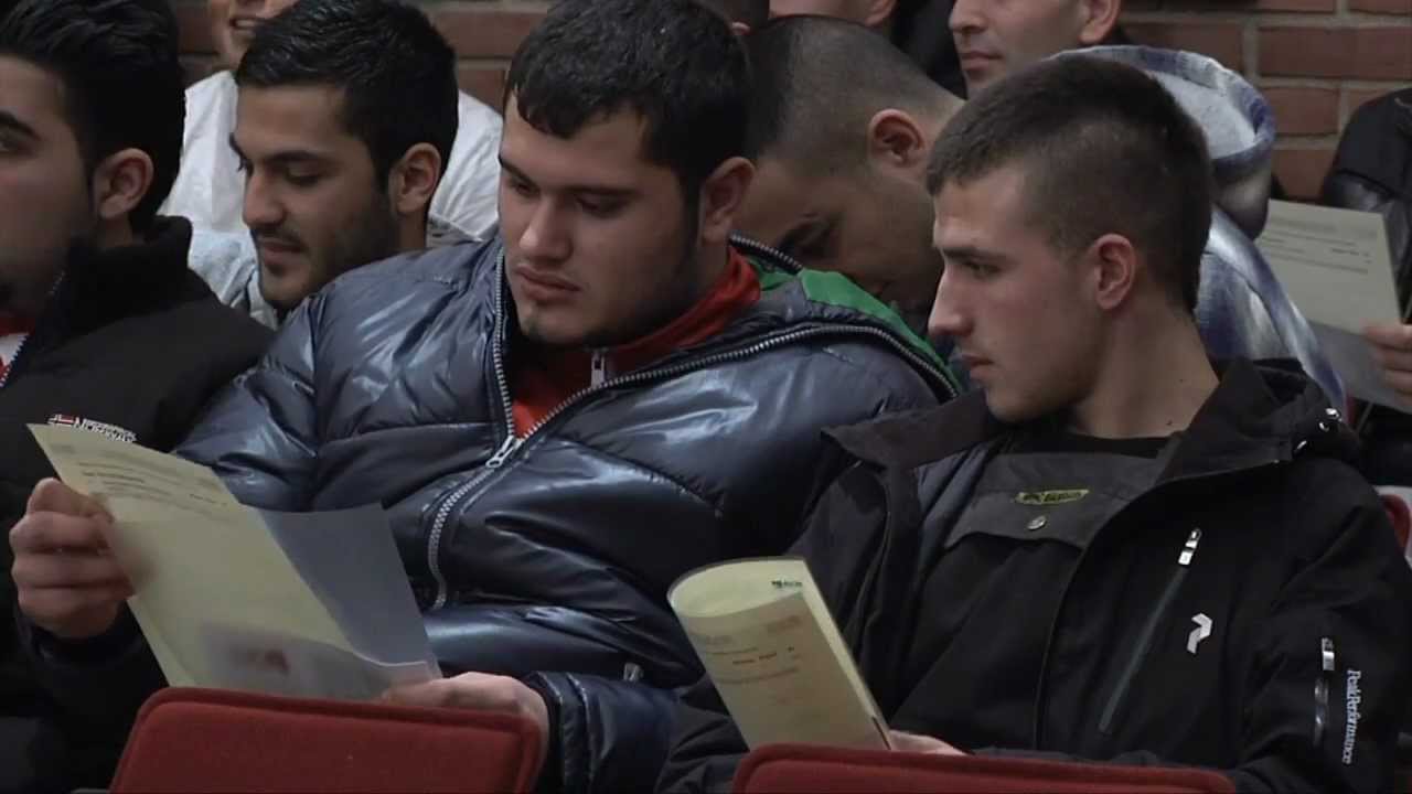 Medina-unge har succes med uddannelse