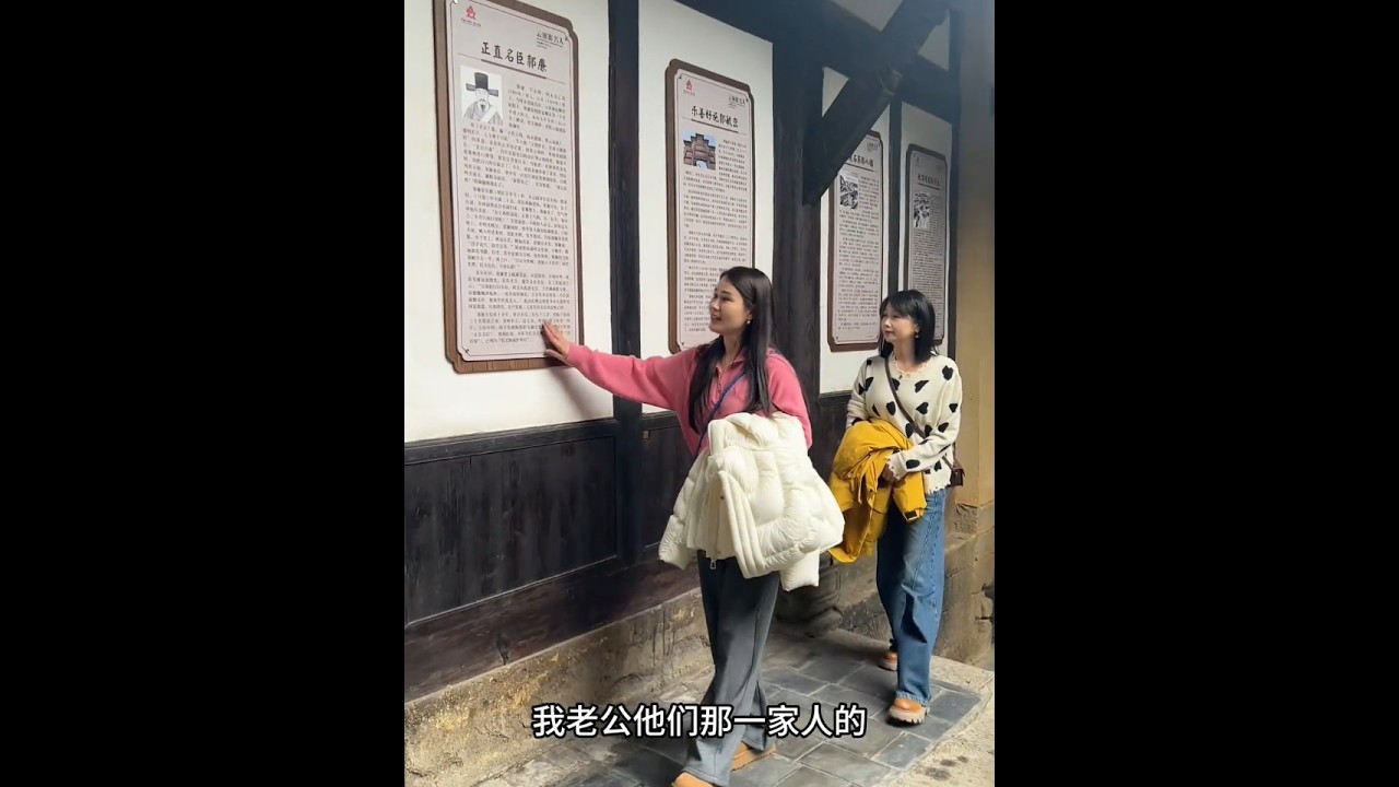 和朋友一起来逛逛隆昌“云顶寨”，成年人的生活着实辛苦，因此，人需要在短暂的休息中得到能量的回升！很多个瞬间都成了我们在烦闷无聊的日子里最怀念的一天～#日常vlog #记录真实生活 #隆昌云顶寨