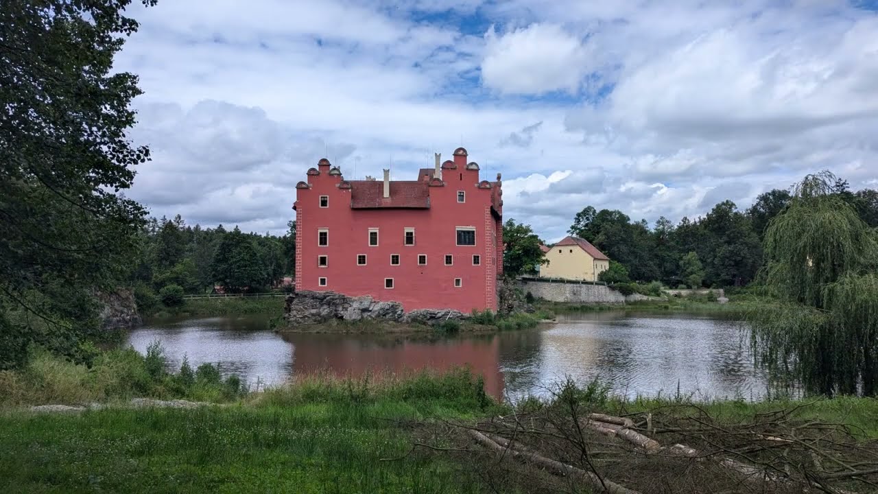 Zámek Červená Lhota - Zlatovláska