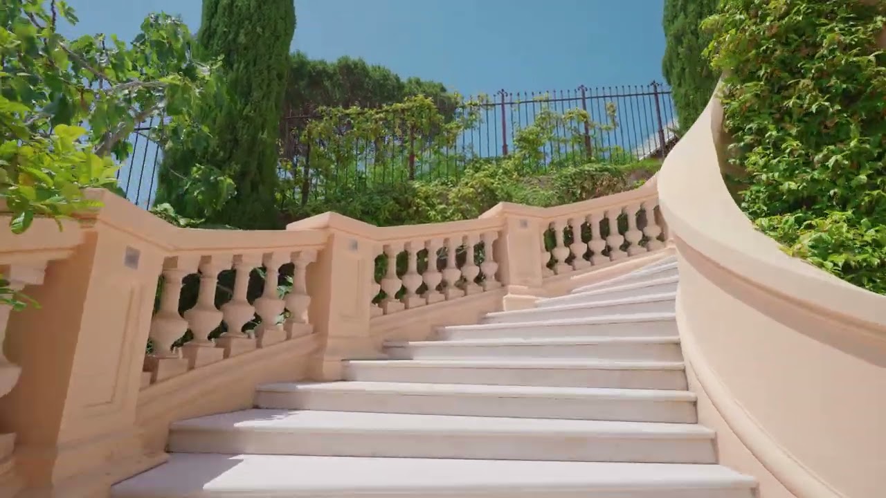 Romantic, Glamourous... Unique! Château Saint Georges French Riviera
