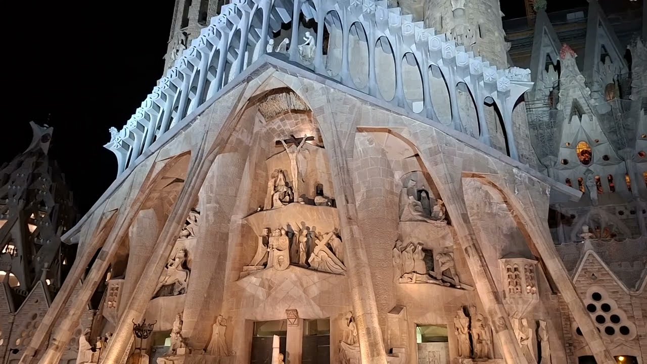  Sagrada famlia Barcelona #amazing Barcelona #vibes of Barcelona #famous sagrada famlia