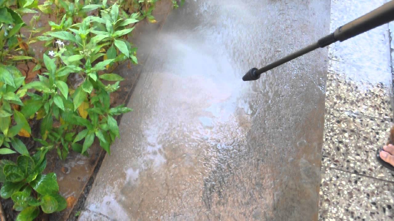 Karcher 3.550 with Dirt Blaster accessory