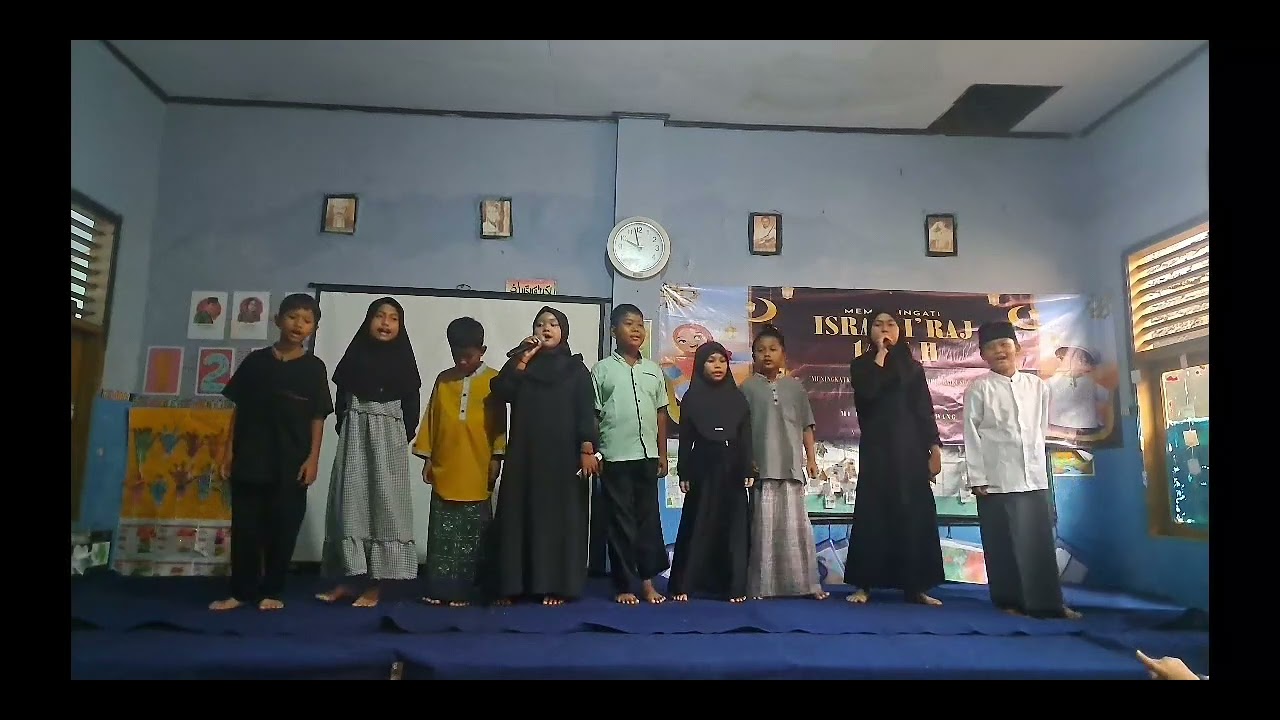 Memperingati Isra Mi'raj ( Penampilan kelas 4 )
