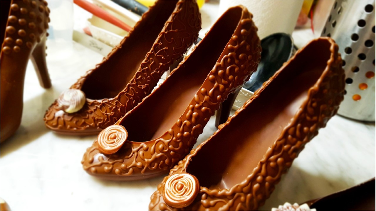 How to make a CHOCOLATE HIGH HEEL SHOE I Temper Chocolate At home