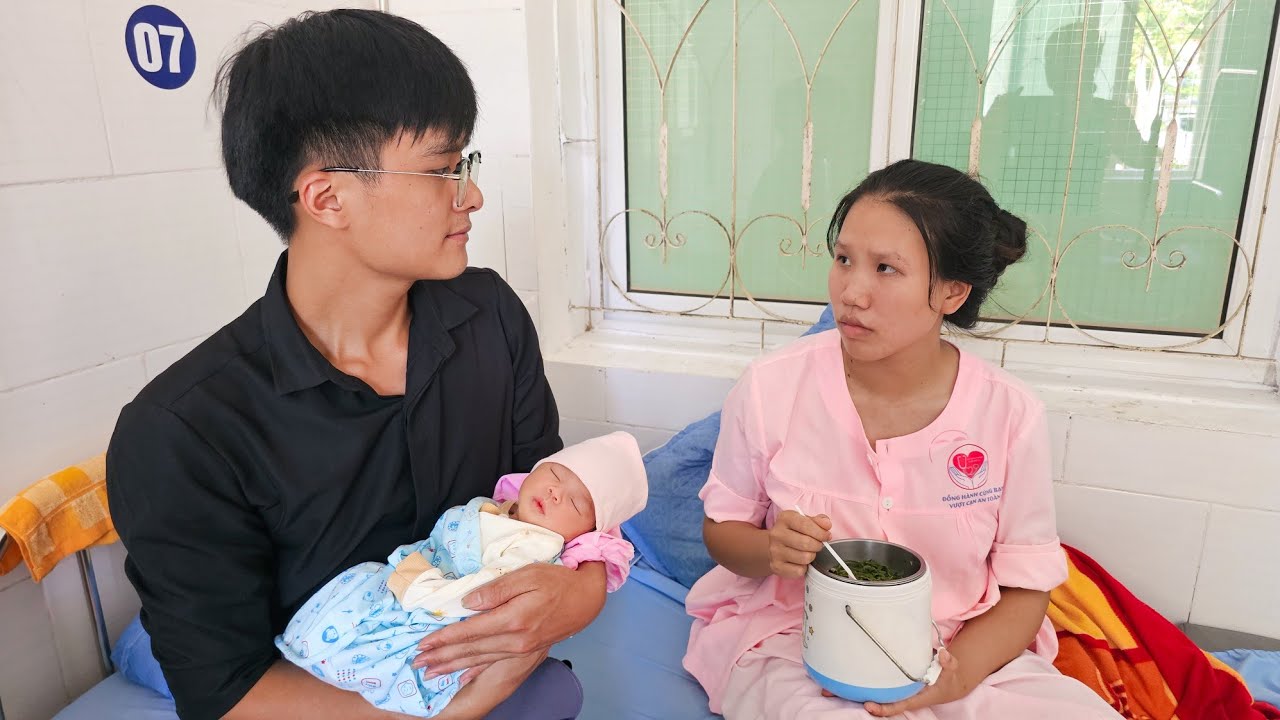 Engineer Tuan was very happy to welcome the birth of Truc's daughter