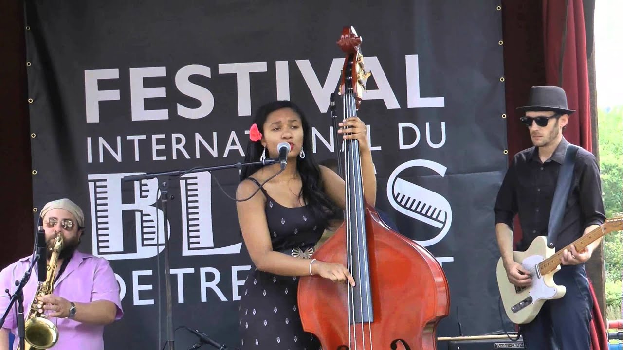 Angelique Francis – Swing Low Sweet Chariots
