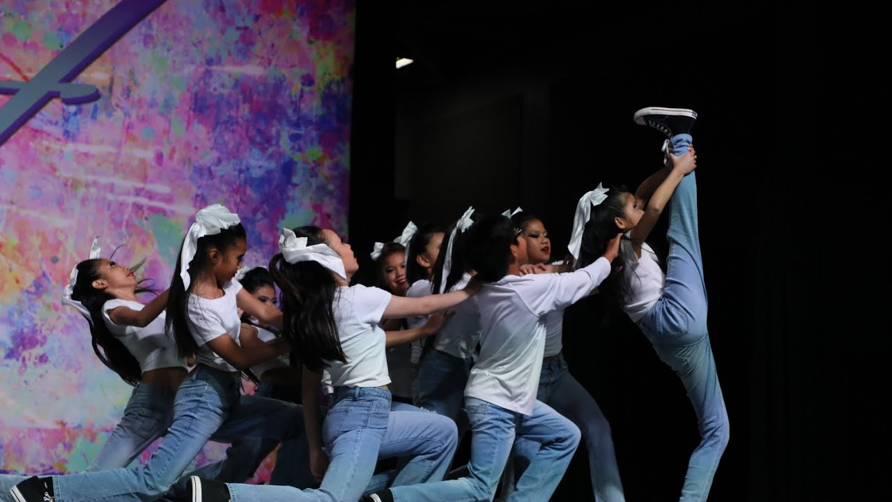 KPOP ( Y.O.Universe) - Stargazers’ Juniors #vcha #dance #kpop