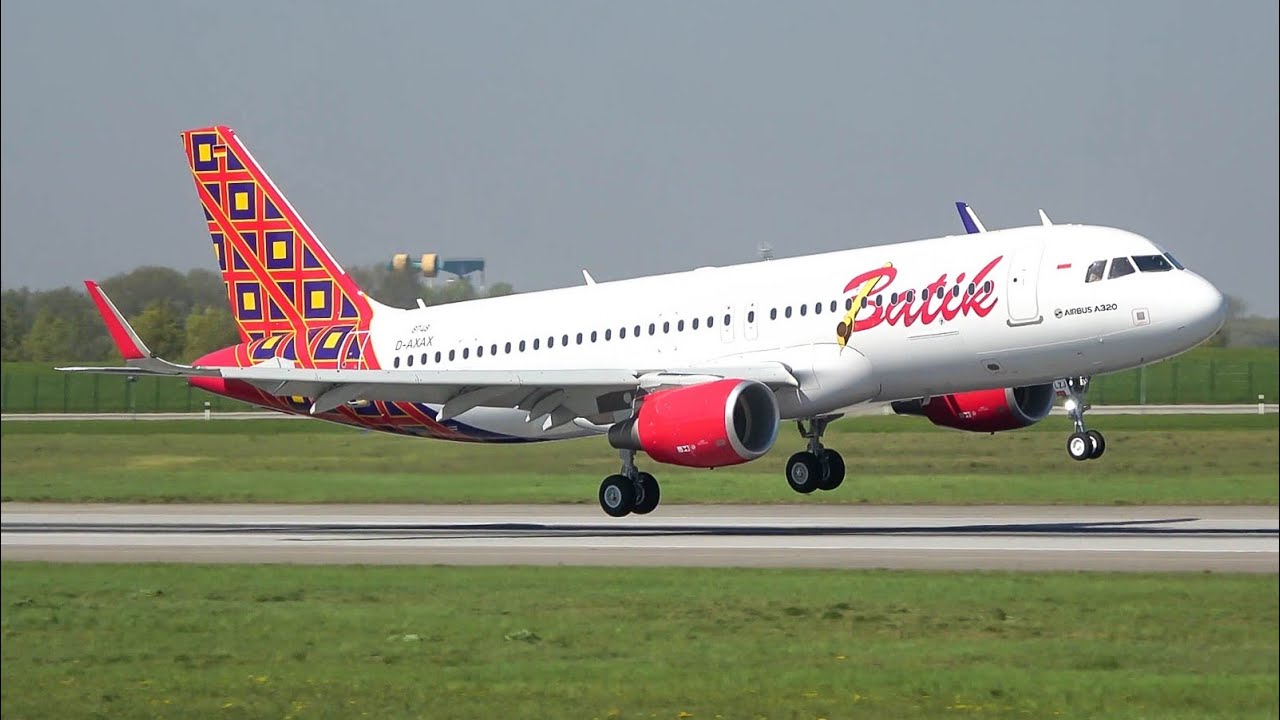 (4K) Stormy Plane spotting day at Hamburg Finkenwerder airport! A320, Airbus Beluga, A321N, etc.