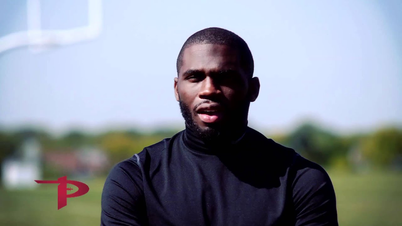 Earl Bennett gives Jay Cutler Props