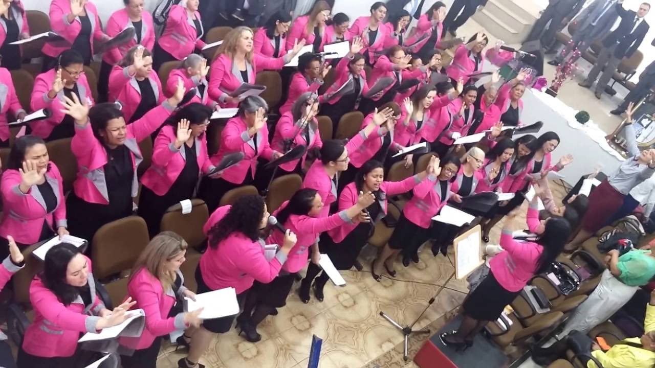 Eu sou Deus - Mirian Santos Conjunto Horebe