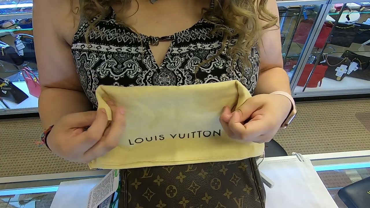 LOUIS VUITTON Favorite PM Monogram Canvas Crossbody Bag REVIEW |PRE-OWNED