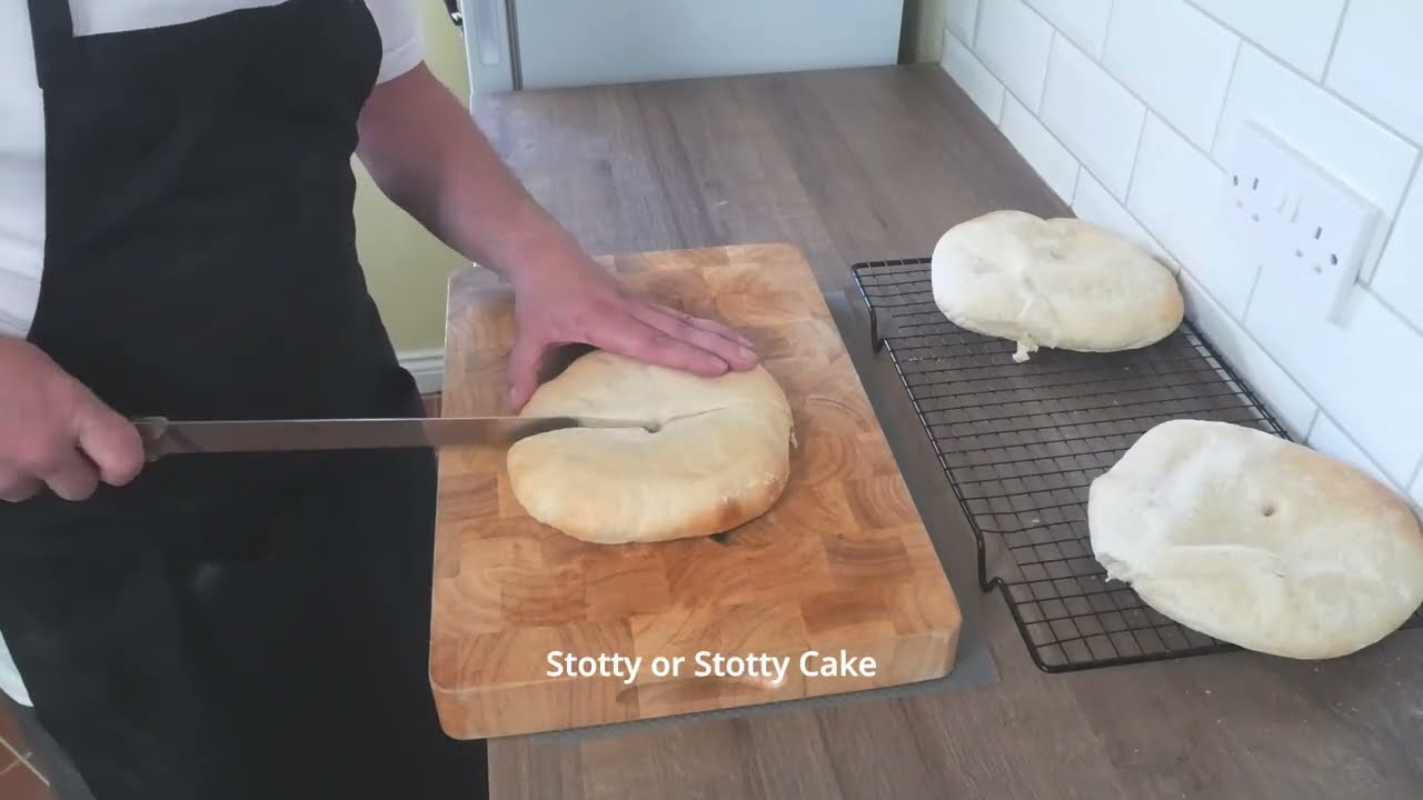 I Made a Super-Tasty Stotty! (A flat, round bread bun from the North East of England.)
