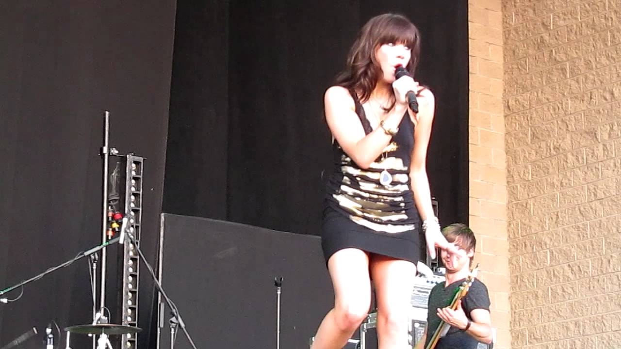 Call Me Maybe - Carly Rae Jepsen, Halifax