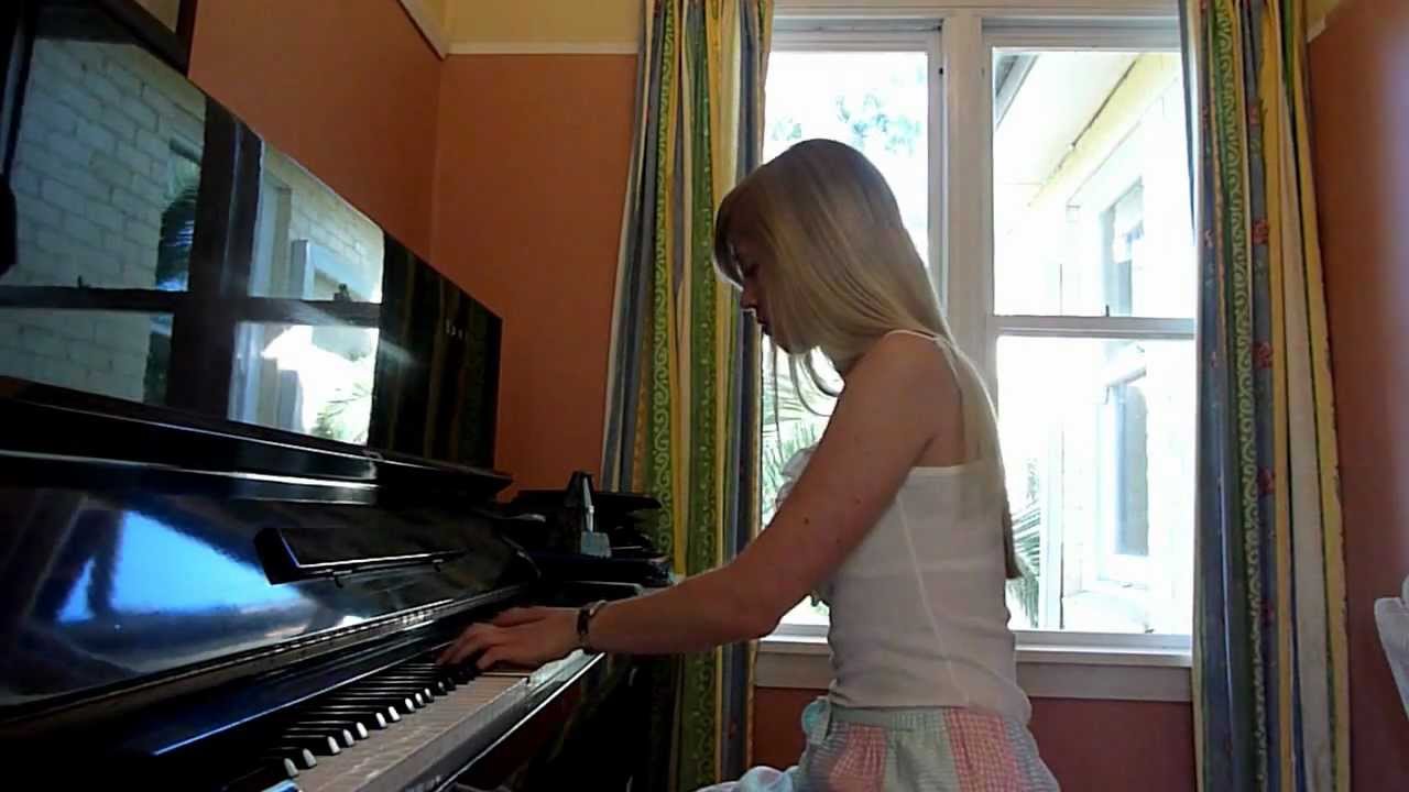 Lara plays 'Balamb Garden' from Final Fantasy 8 VIII on piano (piano cover)