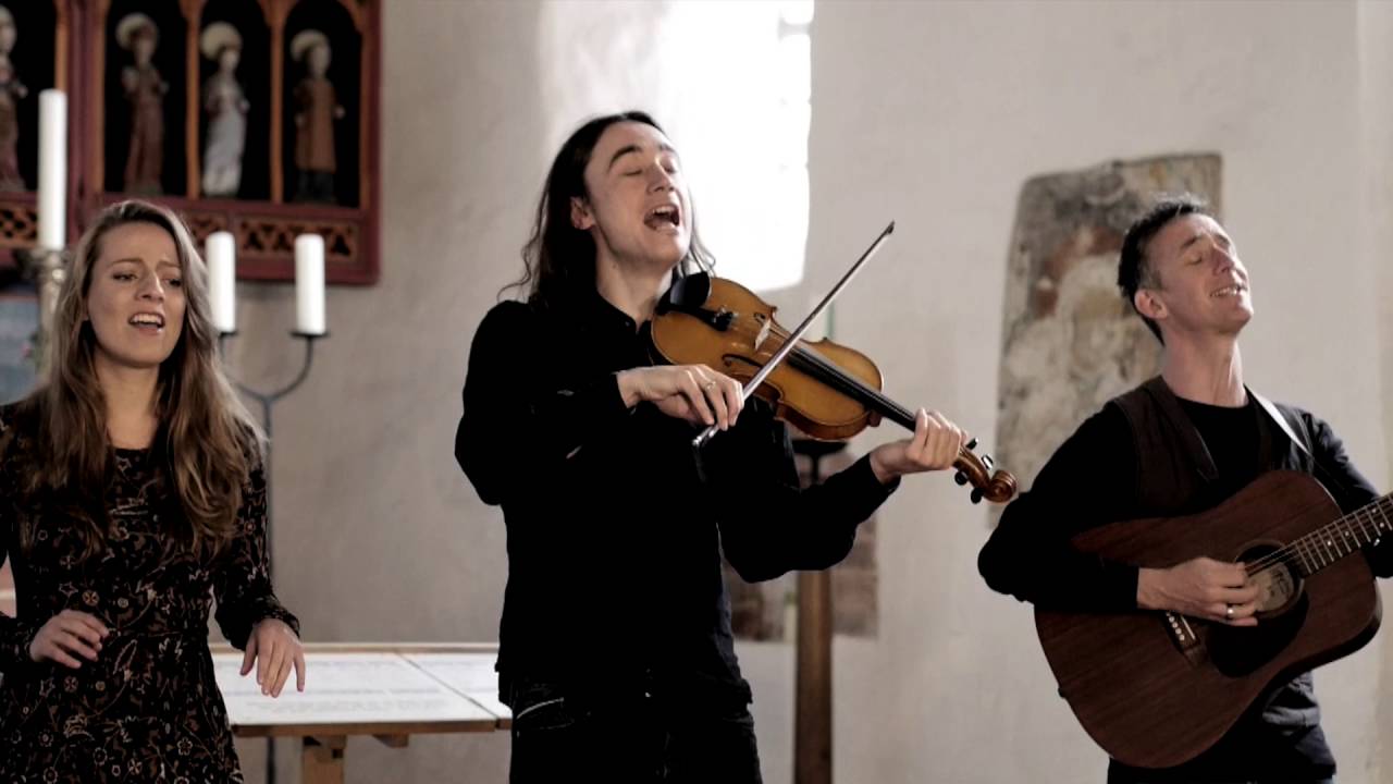 Broom Bezzums (Powerful New Folk) - Cold Winds Blow (Official Video)