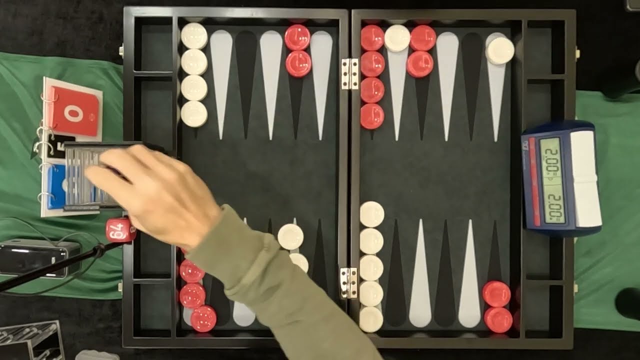 Soinguli Amirov (Red) vs Aykut Keskin (White)
