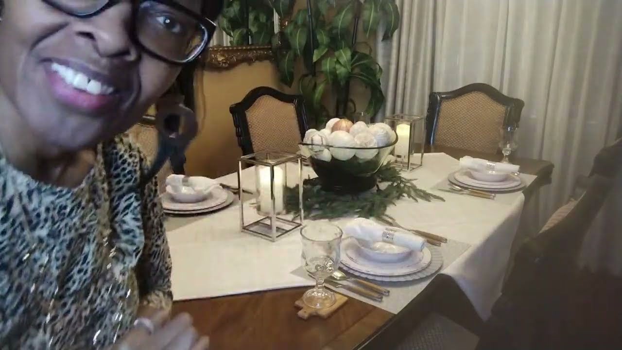 Cozy Simple Elegant Table Scape