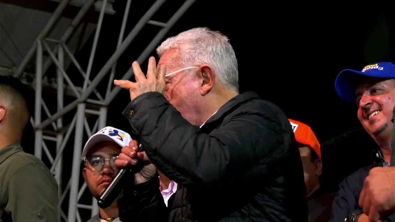 Uribe con los de Uribe dialogan con Pereira