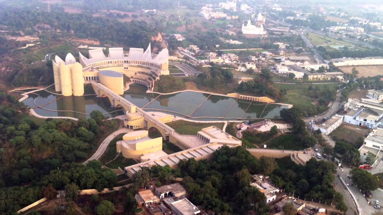 Moshe Safdie, FAIA, Recipient of the 2015 Gold Medal in Architecture