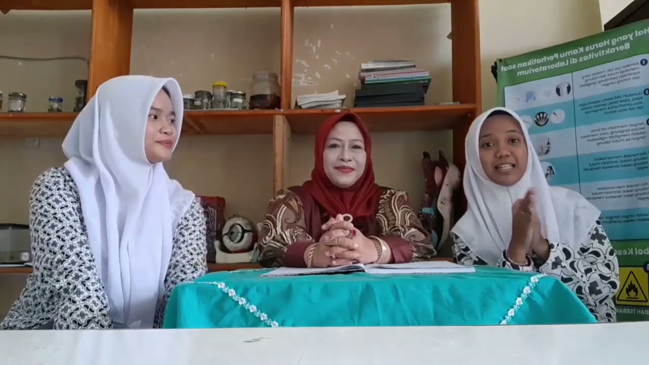Wawancara sejarah : Masa Orde Baru di Indonesia 