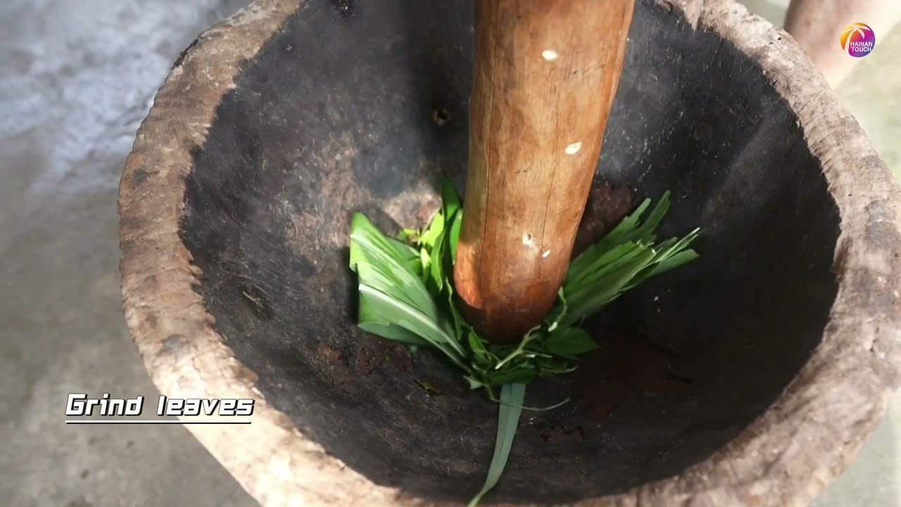 Traditional Li Drip Wine Brewing Techniques