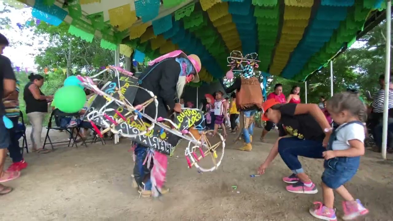 Participación de El Chispero y El Burro Loco en la Celebración de El Divino Niño Jesús