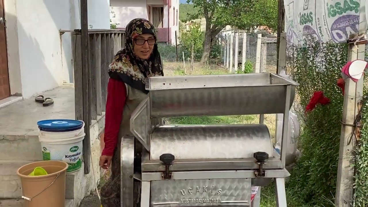 Salça(kuşburnu,kızılcık,erik) çekme makinesi#salça#kuşburnu#makinesi#marmelat #köydeyaşam #köyde