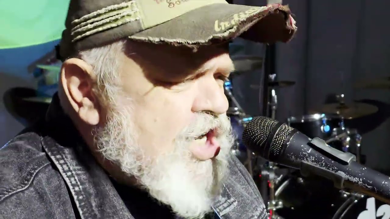 ОЙ, ТІ ГАРНІ ОЧІ / Пісні народжені в окопах / Авторське виконання