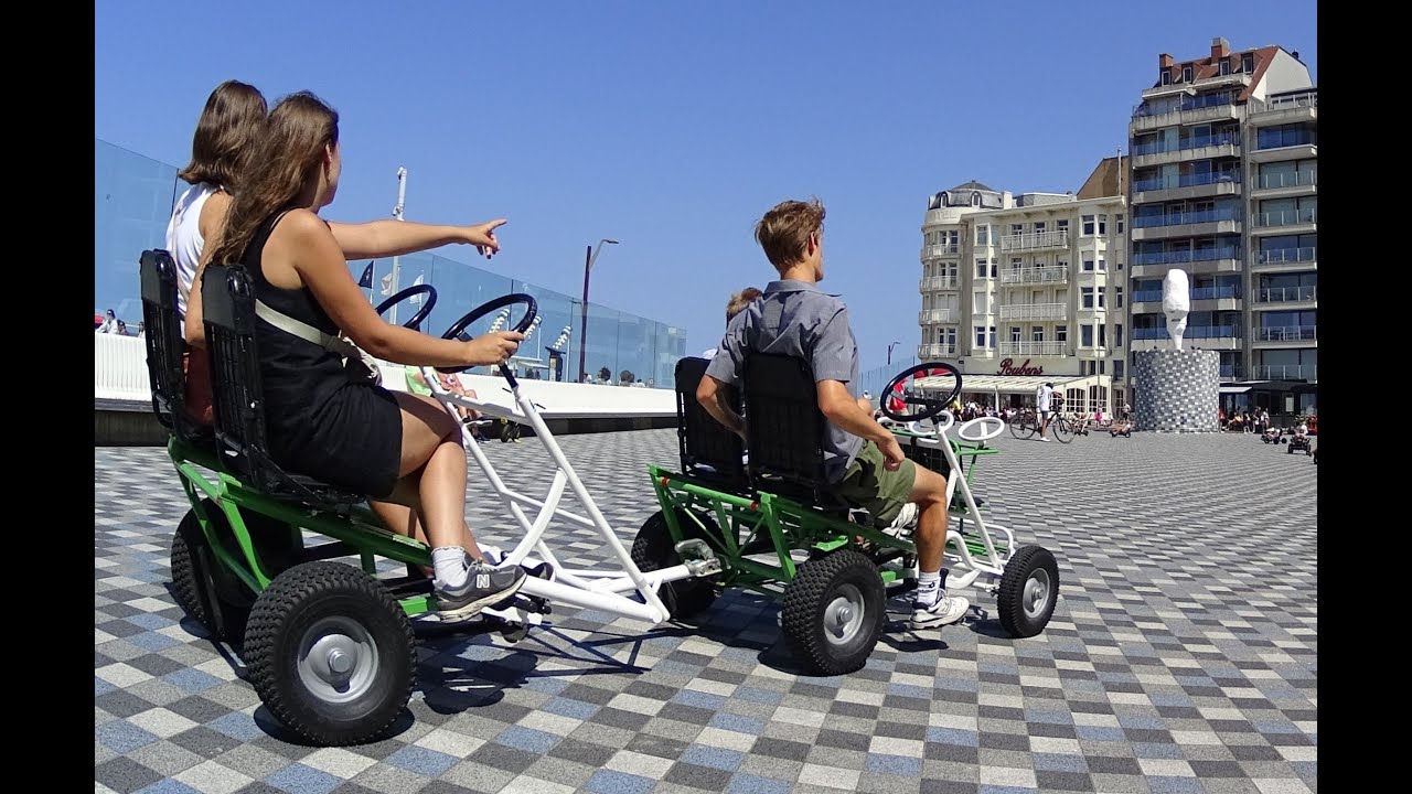 De zomer boulevard van Knokke-Heist