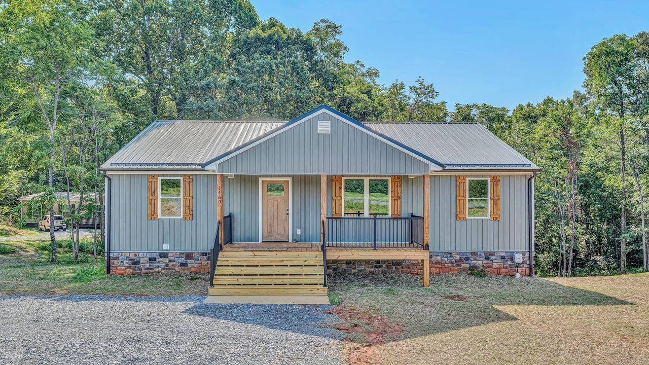 1460 White House Rd, Moneta, VA