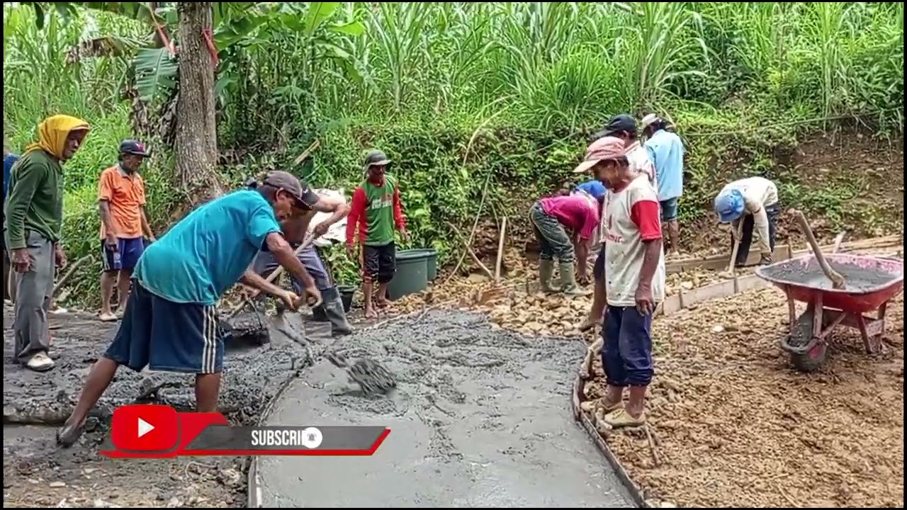 Tanjakan Sarimin di cor biar enak di lalui motor