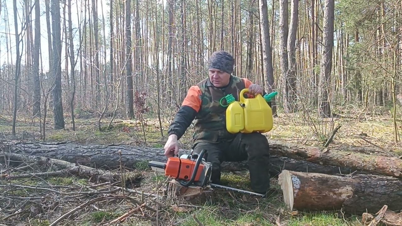 Комбинированная заправочная канистра Champion. Копия Husqvarna.