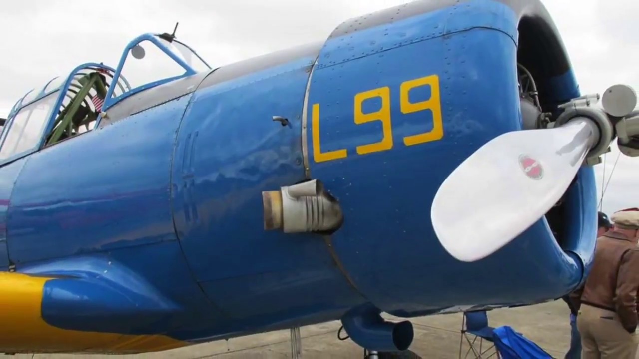 Vultee BT 13B Valiant