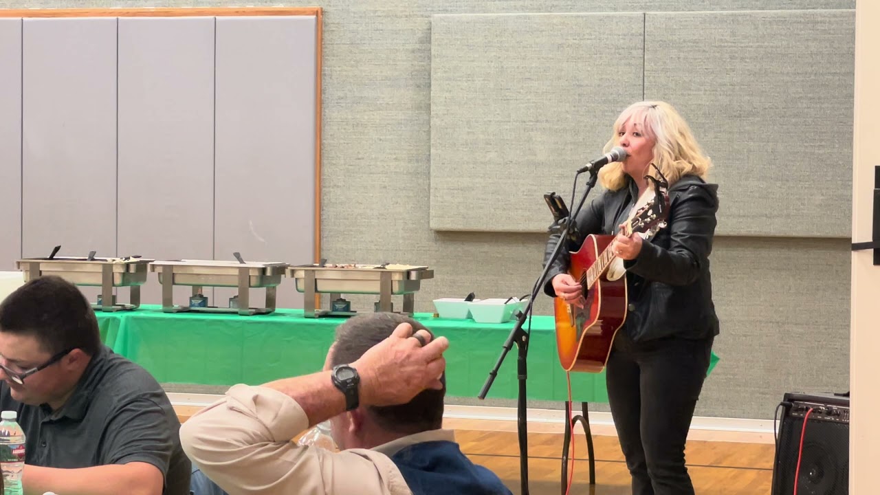 2025-12-03 HVSUP Christmas Party Entertainment with Lyndy Butler part 2