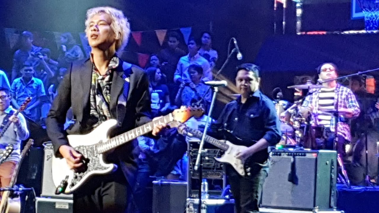 With A Smile by Eraserheads performed by Ely Buendia and THE ITCHYWORMS at RWM
#GreatestHits