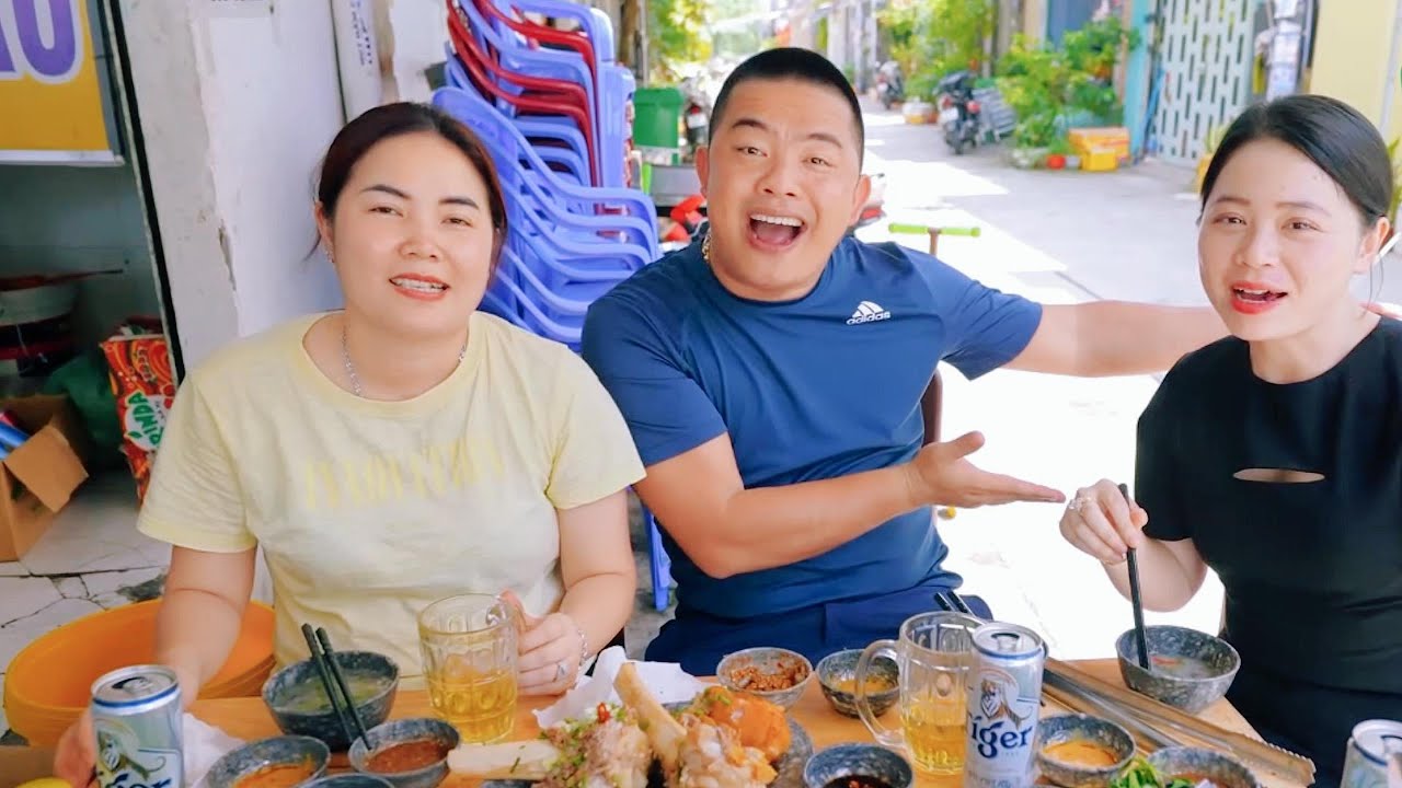 THƯỞNG THỨC MÓN BÊ THUI NGUYÊN CON NGON BÁ CHÁY | TUYÊN XINH GÁI