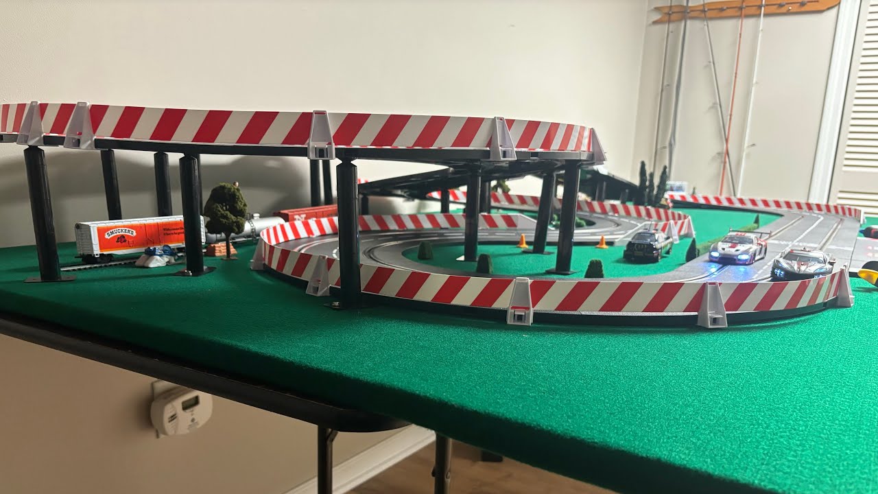 Carrera Digital 132 Slot Car Track And Car Overview