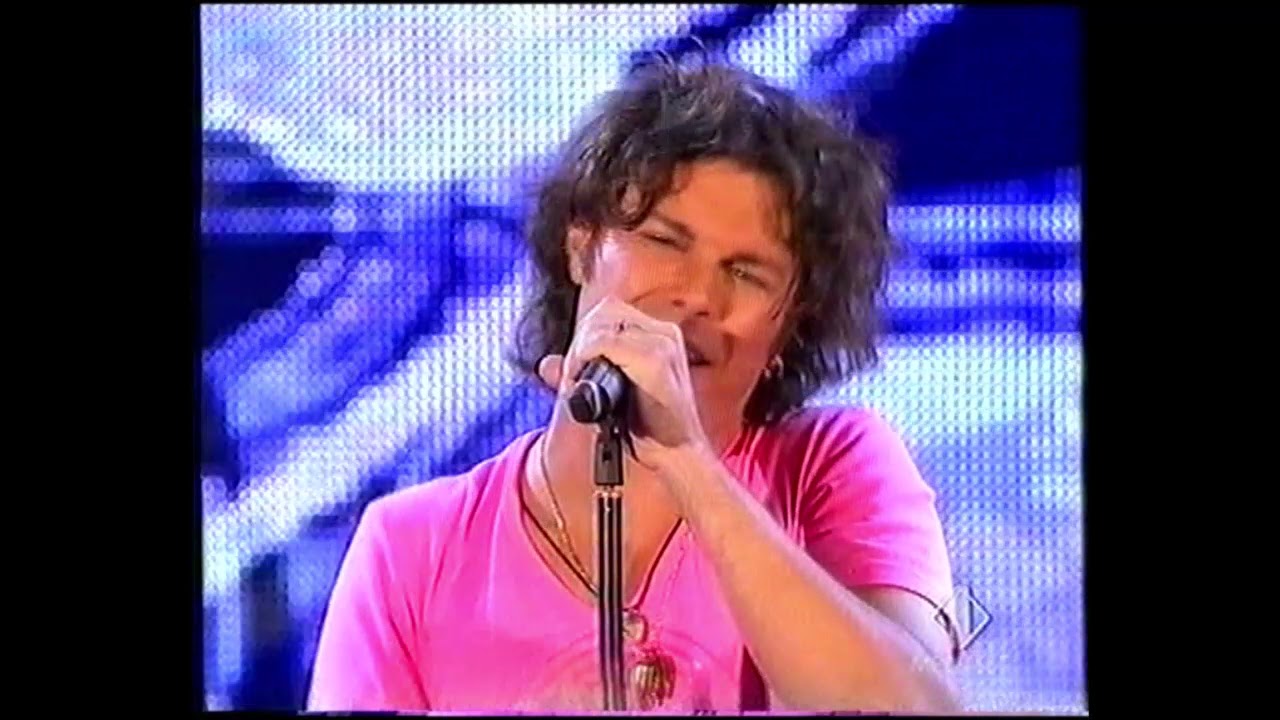 Gianluca Grignani - Bambina Dallo Spazio (3 Puntata Del Festivalbar 2005 Viterbo)