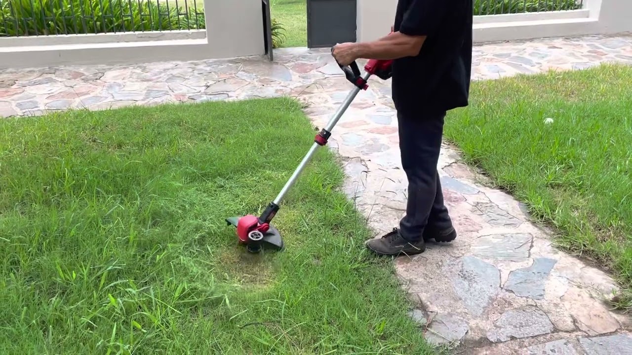 Bordeadora Inal&aacute;mbrica Equus 20V