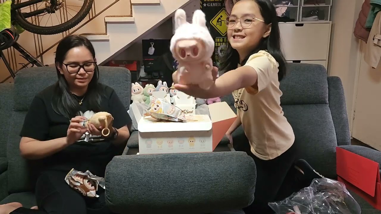 labubuV2 unboxing