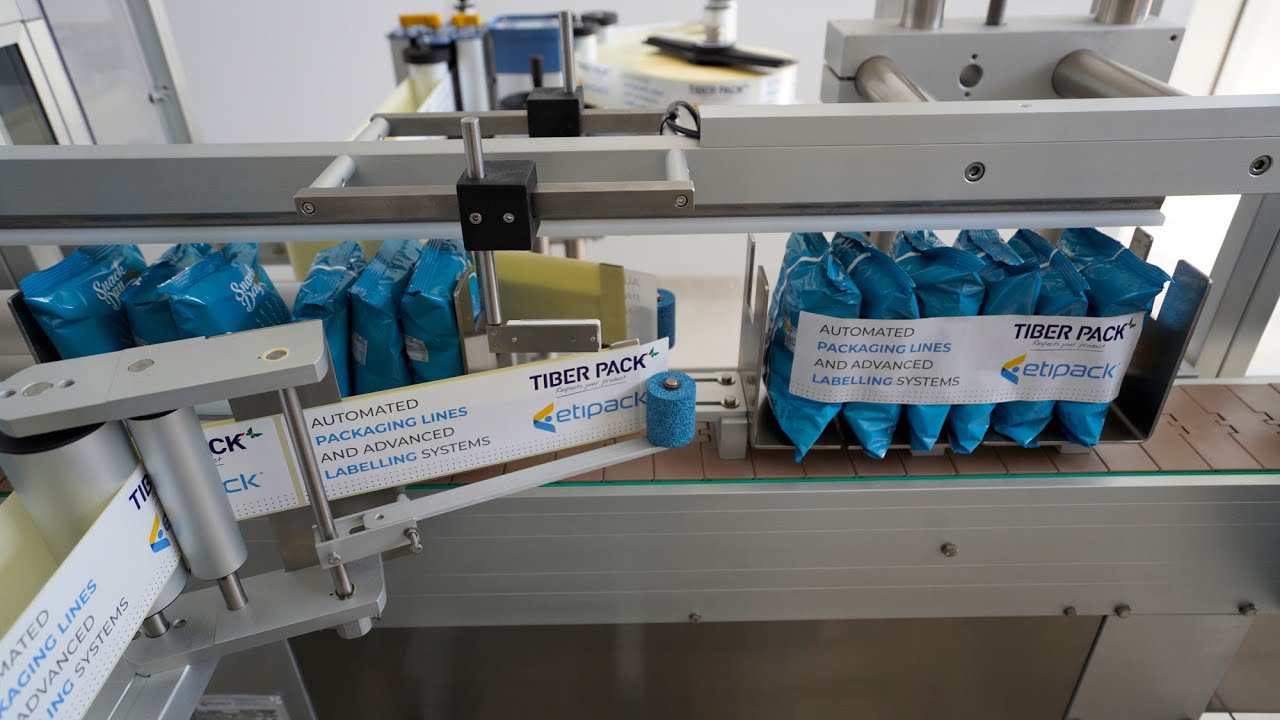 Automatic packaging line for multipack with labels of Amica Chips potato chips