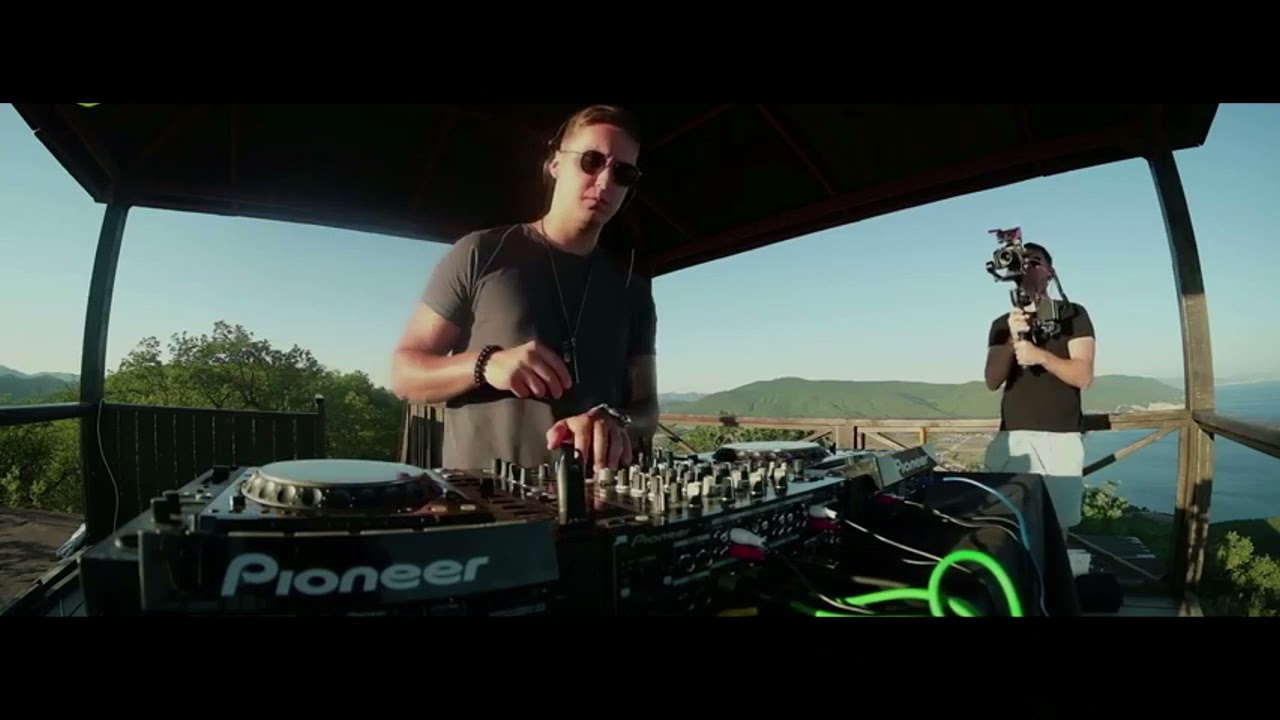 Anturage , Alexey Union  -  Visions Original Mix (E CUT)
