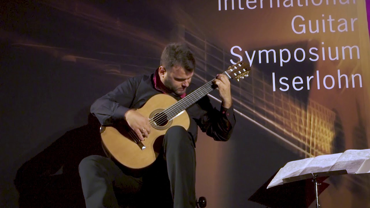 Łukasz Kuropaczewski - Asturias (I. Albéniz) LIVE at the Iserlohn Guitar Festival 2015