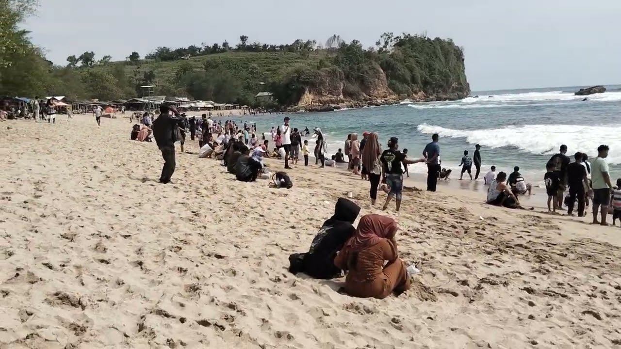Pantai tambak rejo Blitar Tahun baru 2026#pantai #pantaijawatimur#pantaiindonesia 
