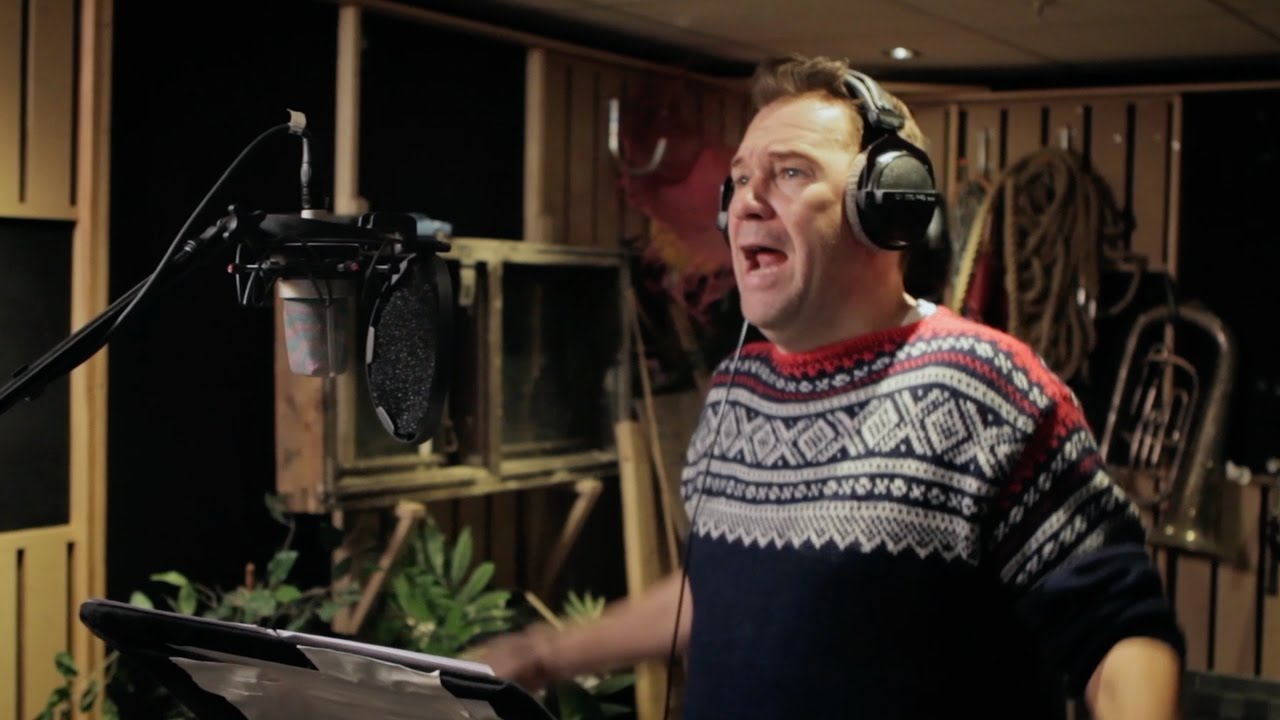Richard Storken: Bjarte Hjelmeland som undulaten Kiki (bakomfilm)