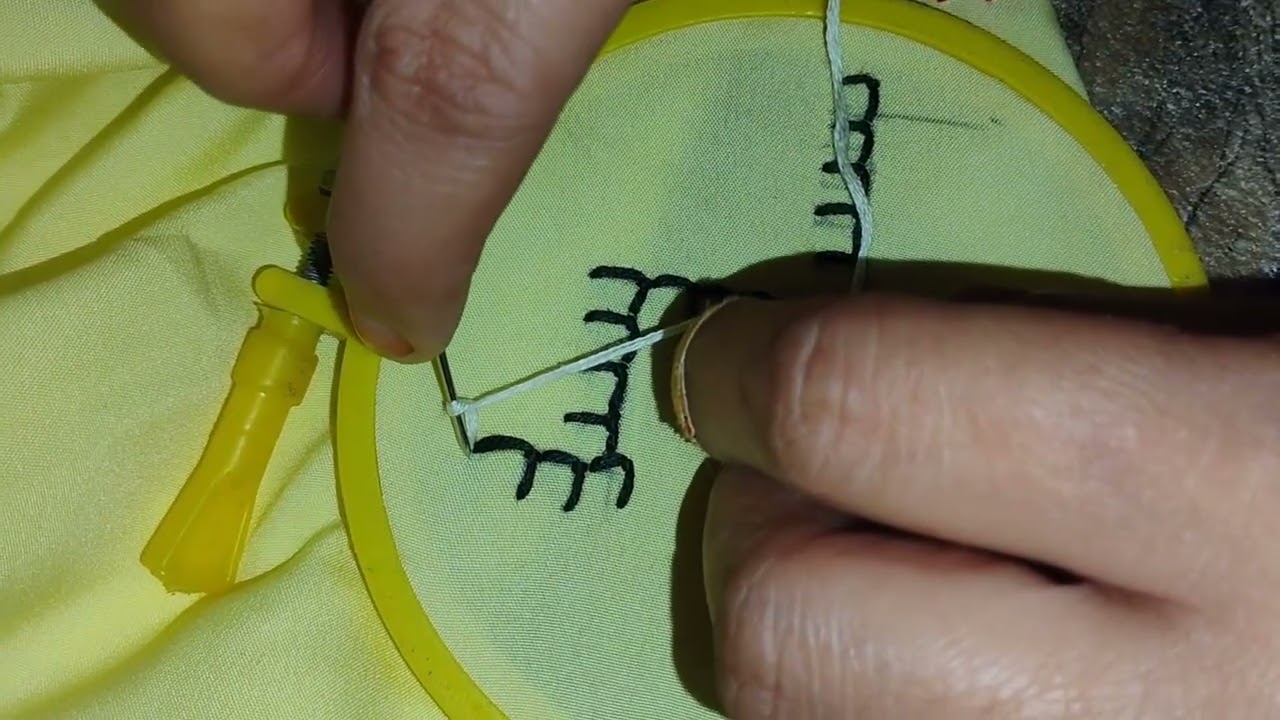 Very easy & simpal sleeves design 😍 //Hand embroidery// #viral #embroiderydesign 
