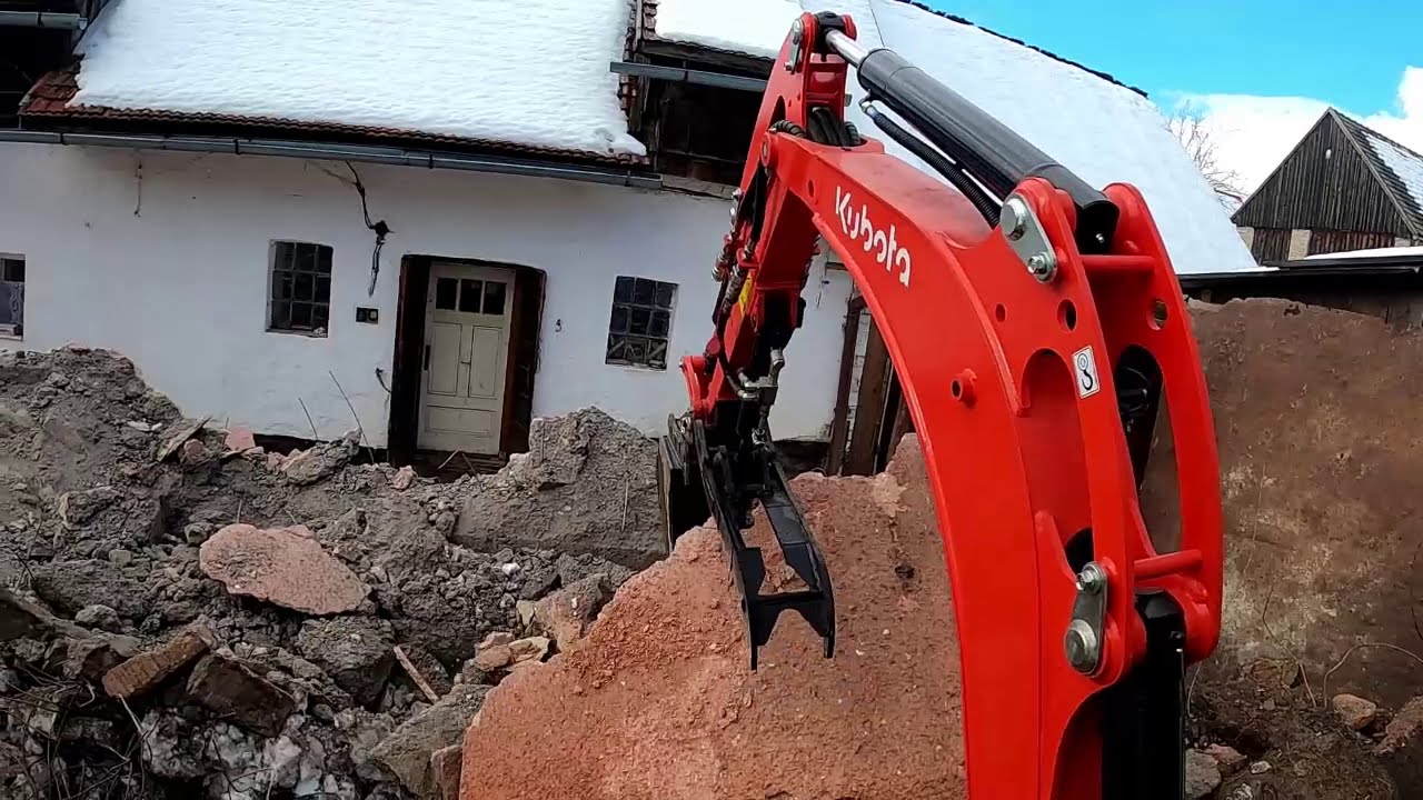Kubota KX019-4 with thumb
